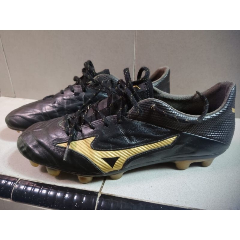 SEPATU BOLA MIZUNO NO 41 SECOND BEKAS ORIGINAL