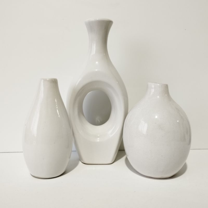 Vas Keramik Set/ Tiga Vas