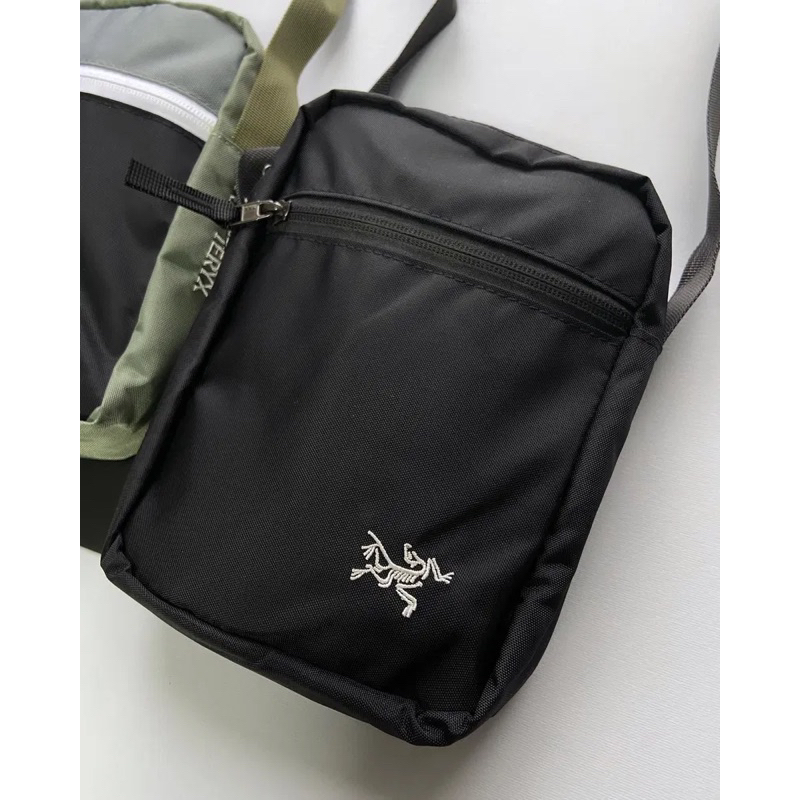 Arcteryx Slingbag Pocket In Black