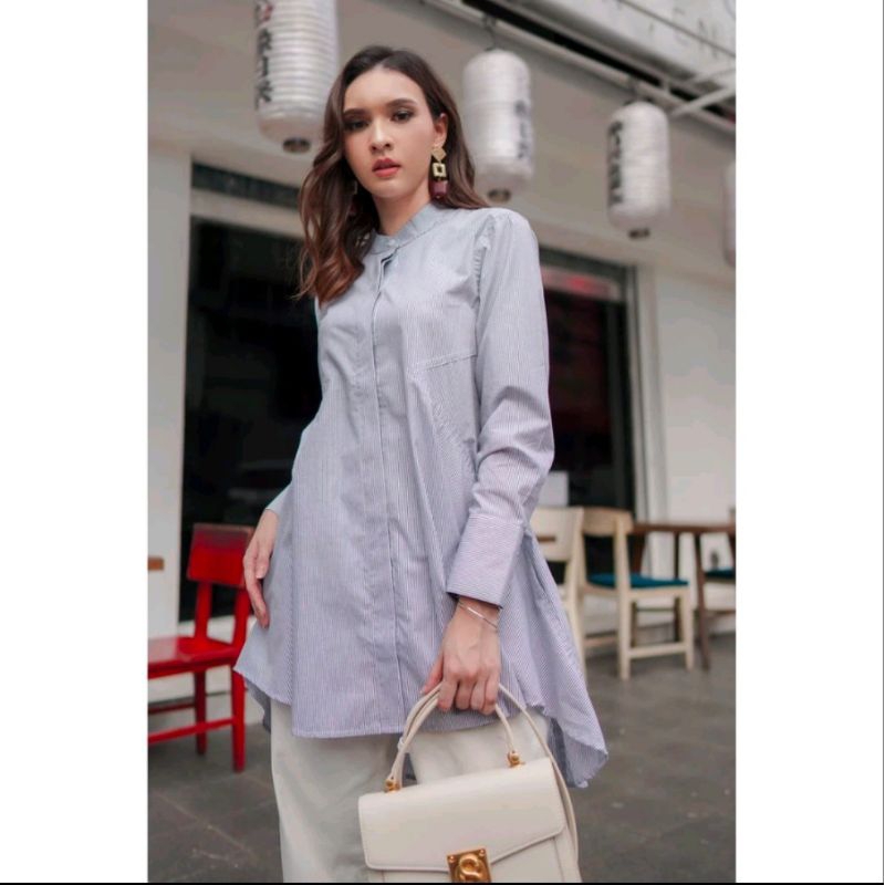 [NEW] ❤❤SOLD❤❤BENANG JARUM KYLIE SHIRT STRIPES - WHITE BLUE