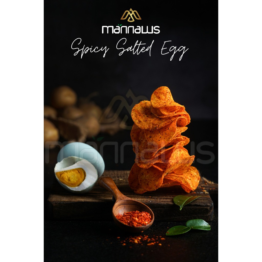 

Mannaws Potato Chips Snack Keripik Kentang - Ukuran Family Pack 300g - Amazing Spicy Salted Egg (Rasa Telur Asin Pedas)