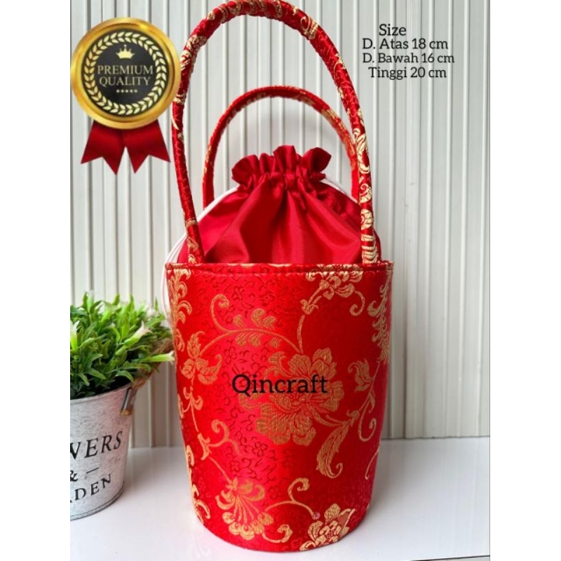 

Tas parcel CHEONGSAM tas hampers tas imlek tas etnik