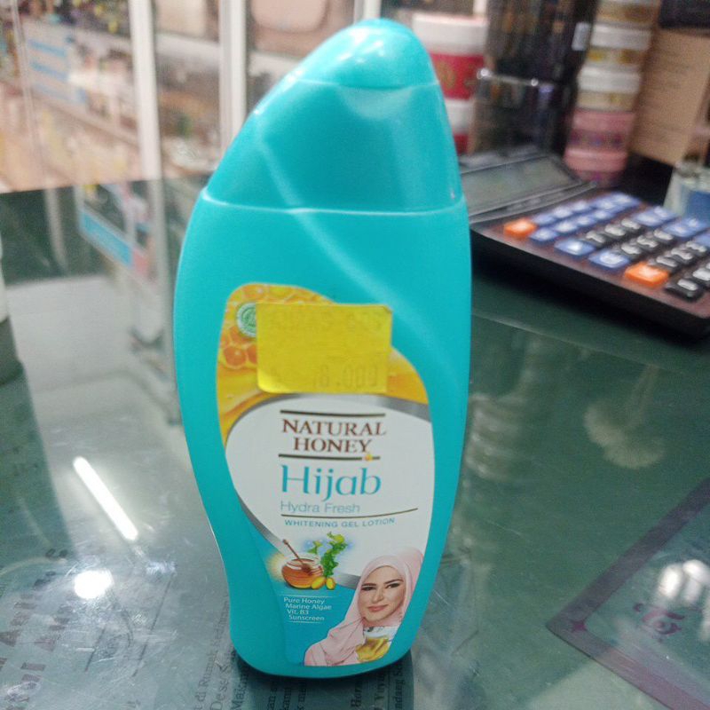 

Nutaral honey hijab