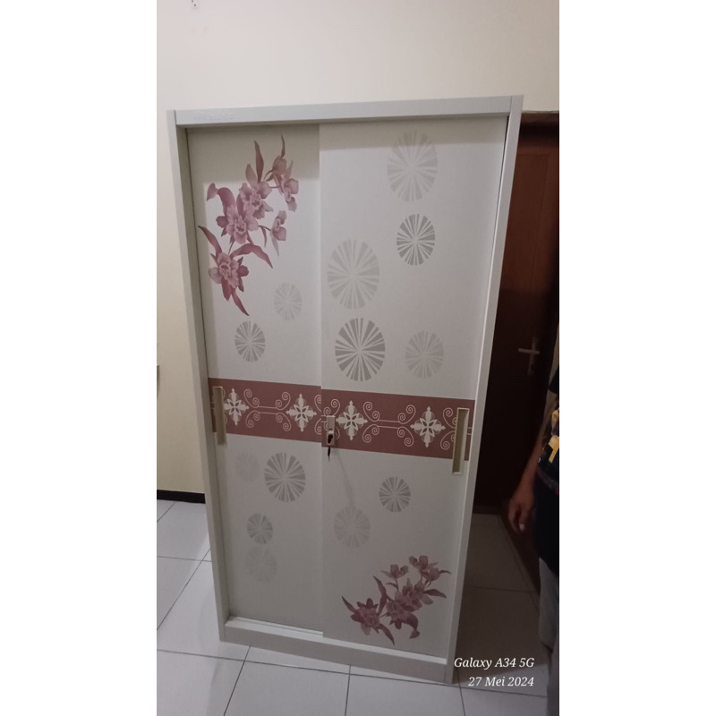 Lemari Baju Besi SL-201F - Lemar Baju Besi - Lemari baju besi - Lemari baju sliding uk 90 cm