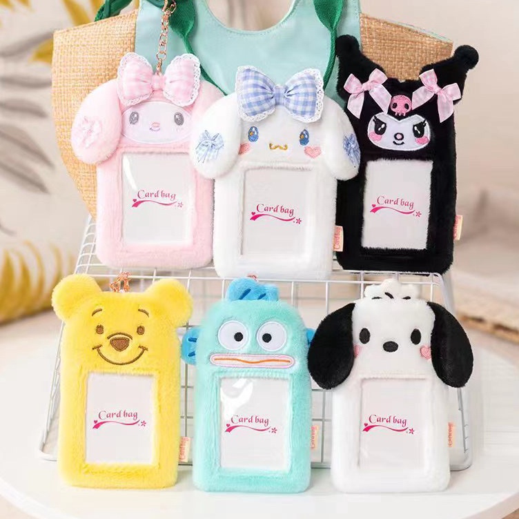 

Kirim Sekarang IP138 Card holder Bulu puffy sanrio Alien toy story ins Pemegang Kartu Idol Korea Card Holder Holder