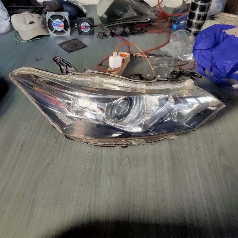 headlamp vios gen3 original 100%