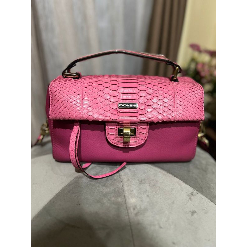 preloved donini Vigo sisik