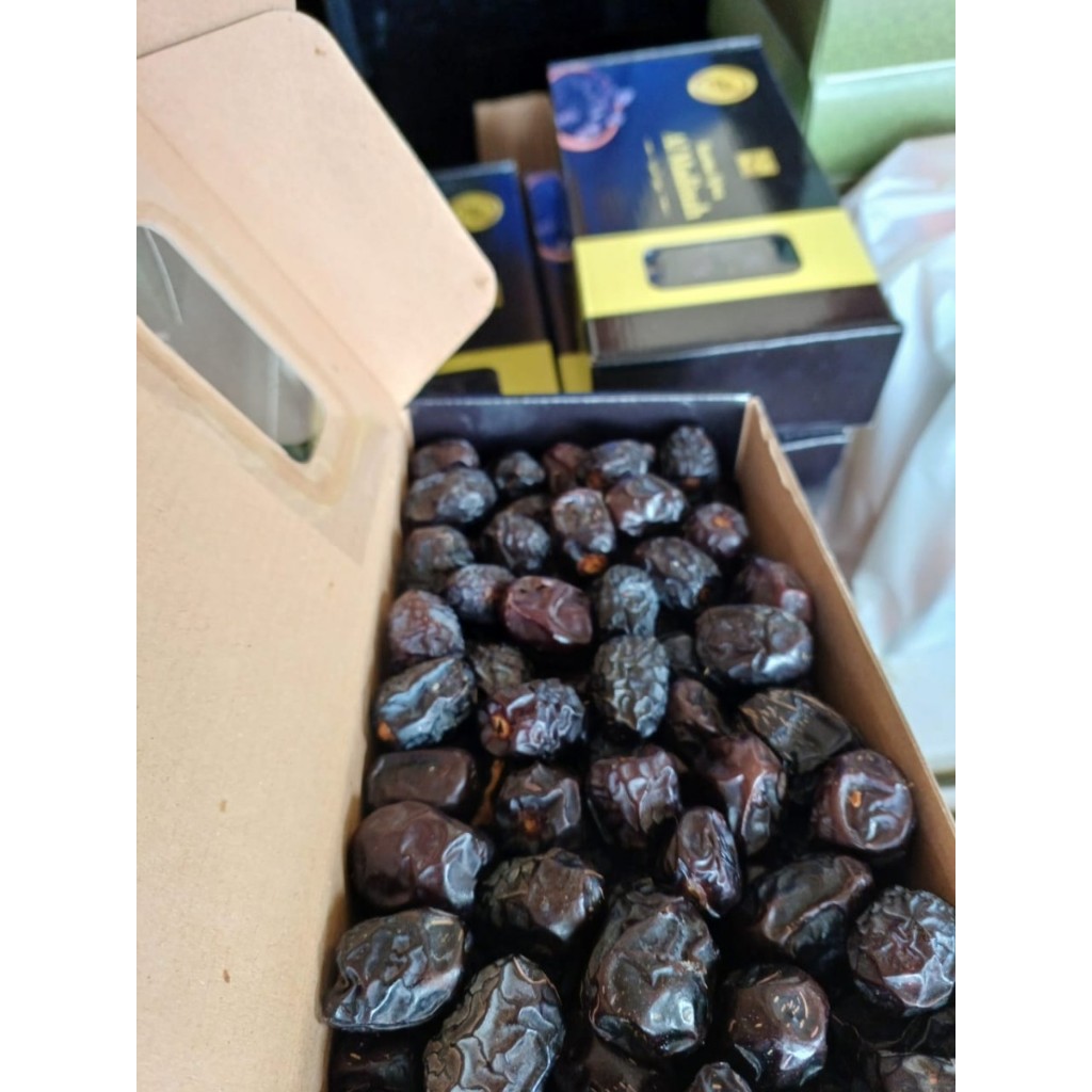

Kurma Ajwa Madinah