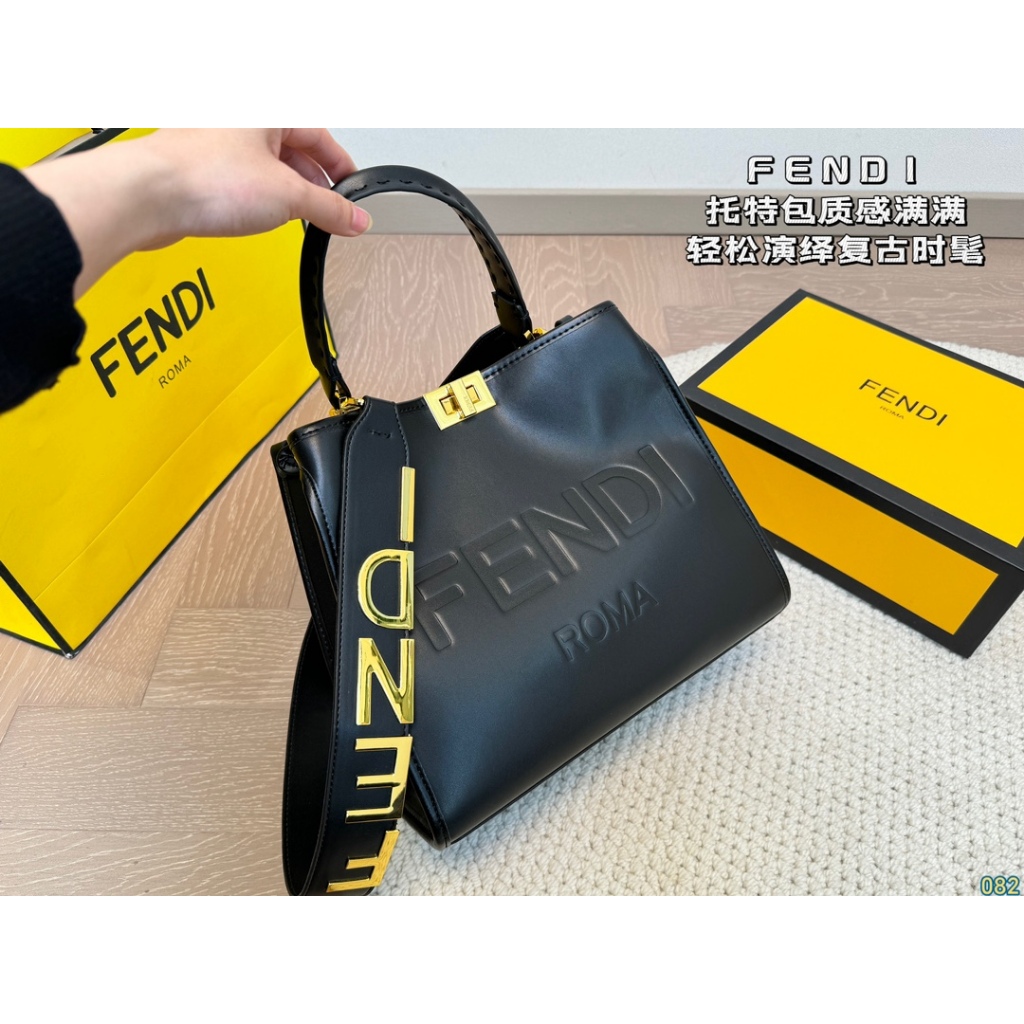 Fendi FENDI Tote Bag Handbag Women's Shoulder Crossbody Bag