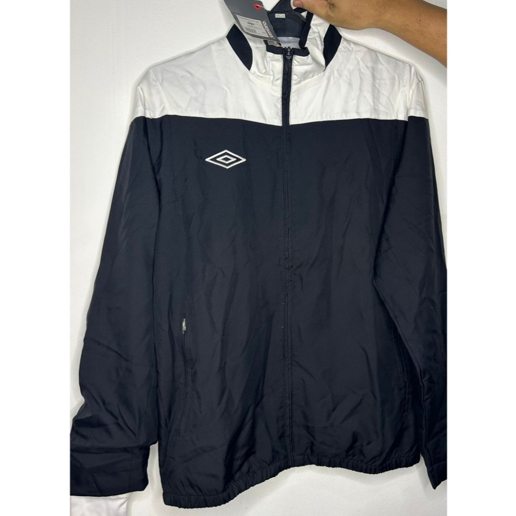 Jaket Training Wov Umbro Original Rare Jacket Parasut Bola Futsal Run Sepeda bulu tangkis badminton 