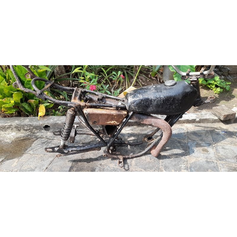sasis/Rangka Yamaha DT 100