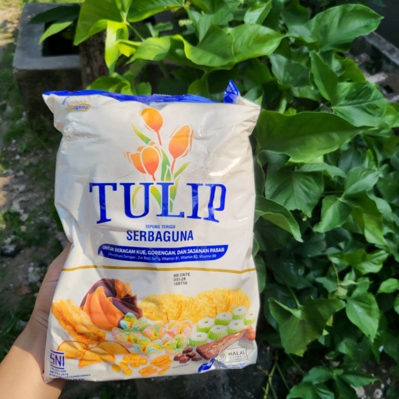 

Tepung terigu tulip 1kg