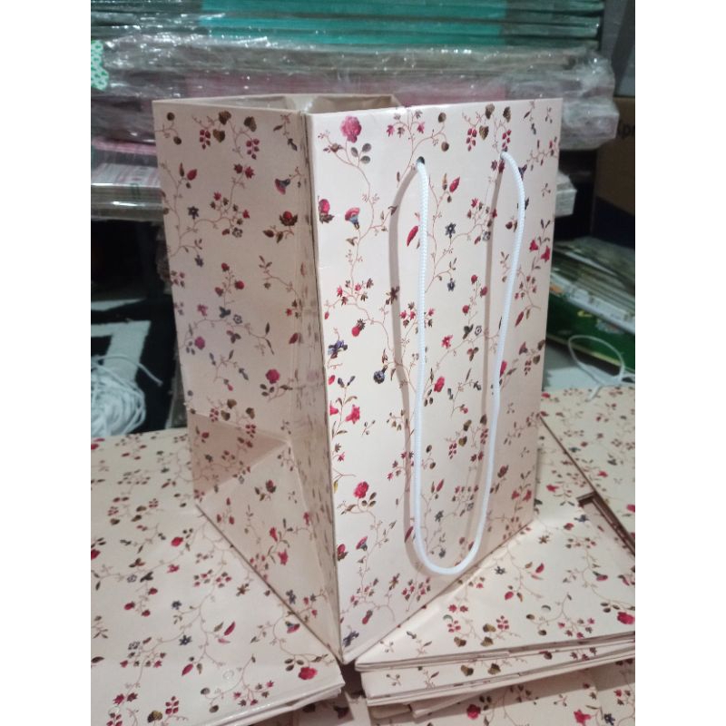 

Paperbag Duplek 16-16-25cm @5pcs