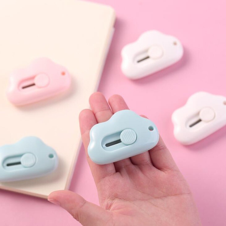 

[PS] CUTTER MINI PISAU KECIL SILET BENTUK AWAN