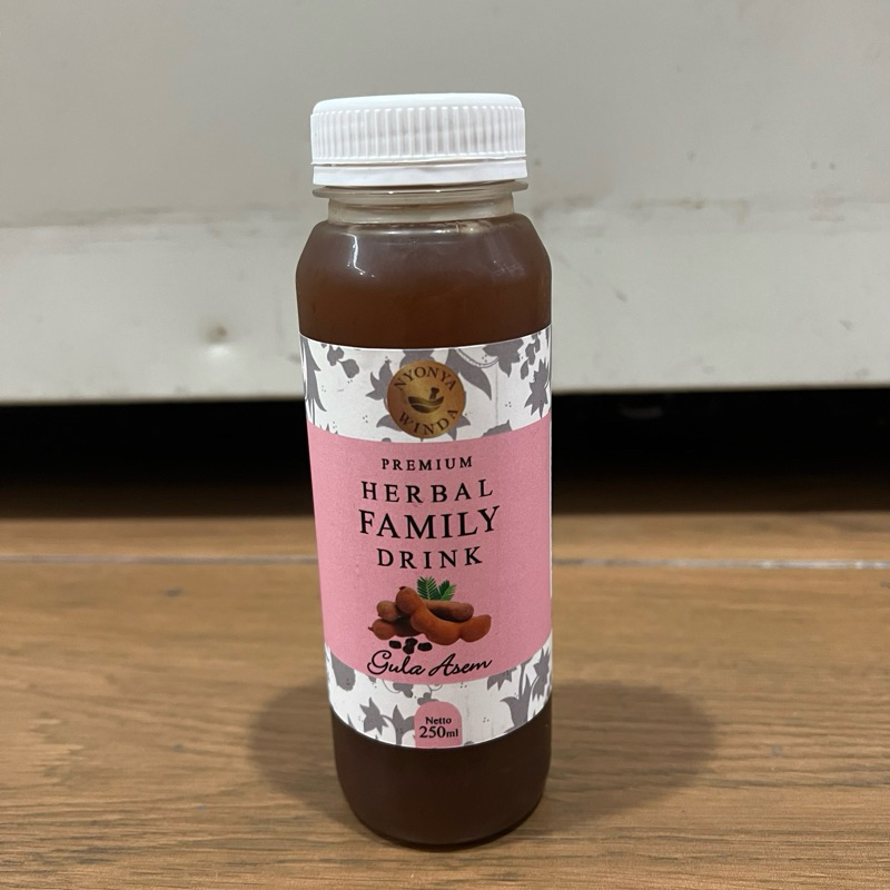 

Nyonya Winda Minuman Herbal Drink Gula Asem Premium 250ml