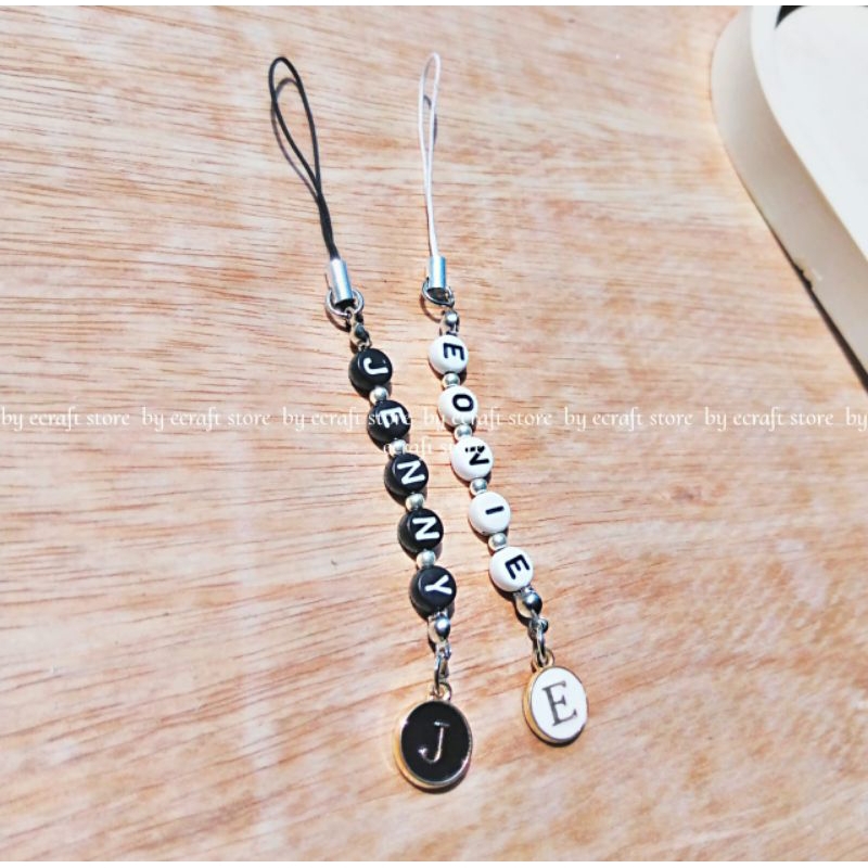 M007 Gantungan Kunci Strap Hp Phone Bisa Tas Request Custom Nama dan Inisial Epoxy Enamel Mote Bulat