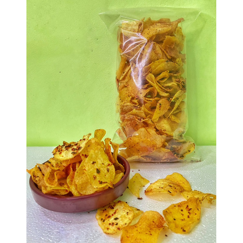 

KRIPIK KENTANG PEDAS DAUN JERUK 200gr / KENTANG KILOAN