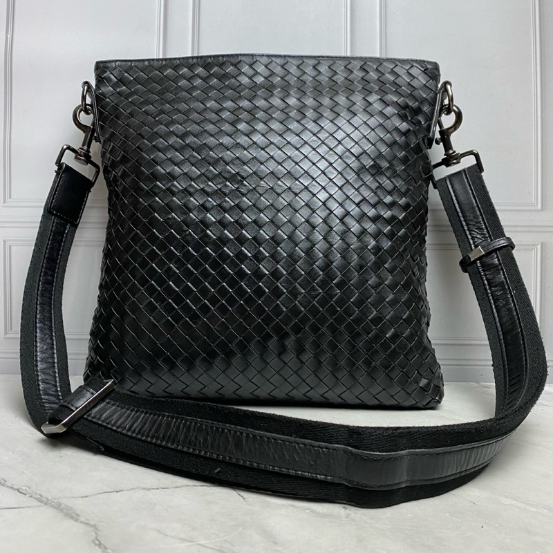 B0tt364 veneta sling bag men preloved, Tas selempang pria bottega veneta