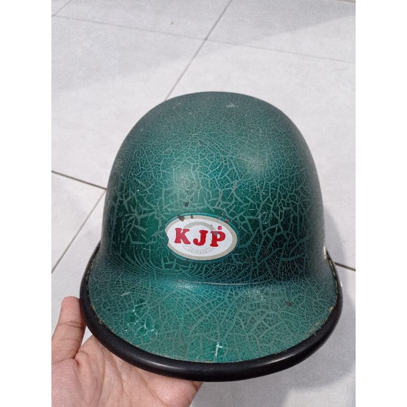 Helm KJP jadul