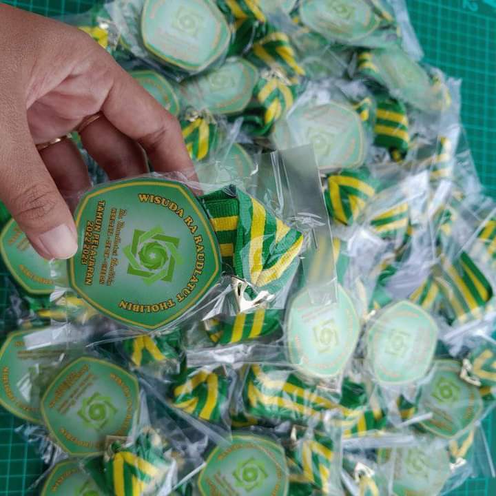 Medali wisuda kelulusan sekolah stainless resin custom