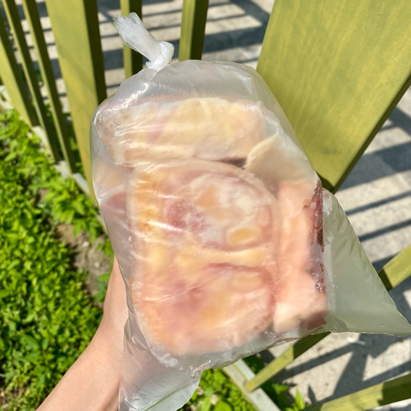

Kaki Sapi Bersih Tanpa Bulu 1KG
