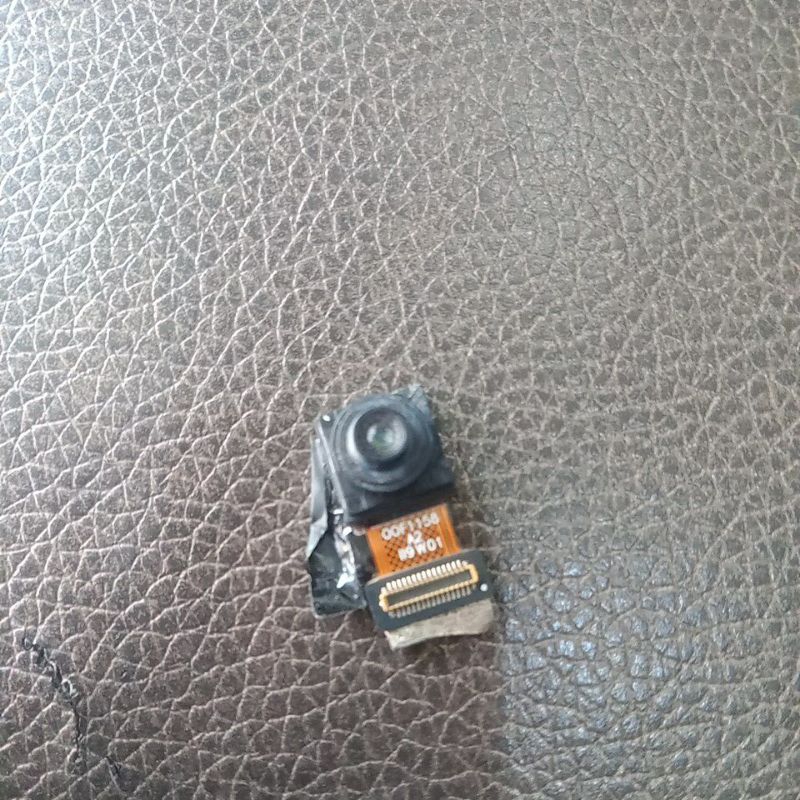 Kamera Depan Oppo F9