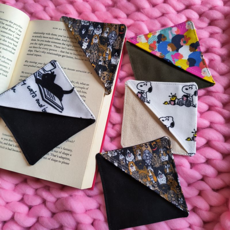 

Penanda Halaman Motif Pet & People