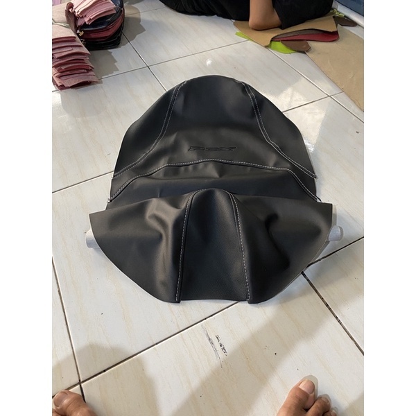 sarung / kulit  / cover jok motor honda pcx standard kulit jok motor pcx standar 150 / 160