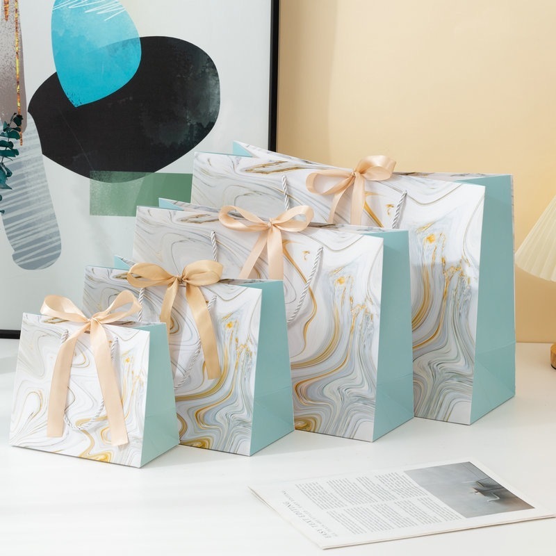 

Paperbag Marble Elegan Paper Bag Goodie Bag Motif Marmer Dengan Pita Gold Paperbag Unicorn Sangjit