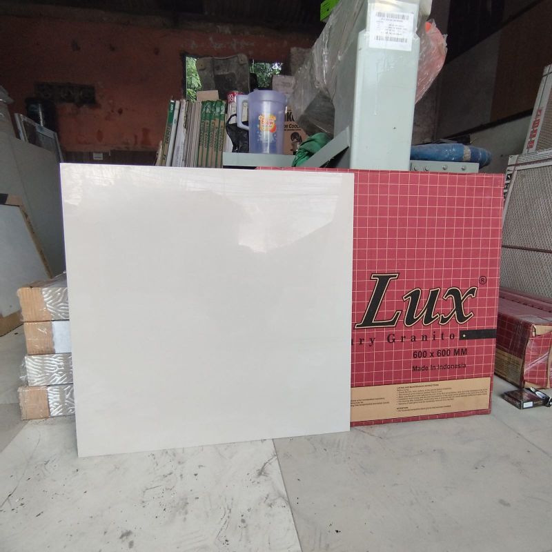 Granit cream polos 60x60 merek deluk