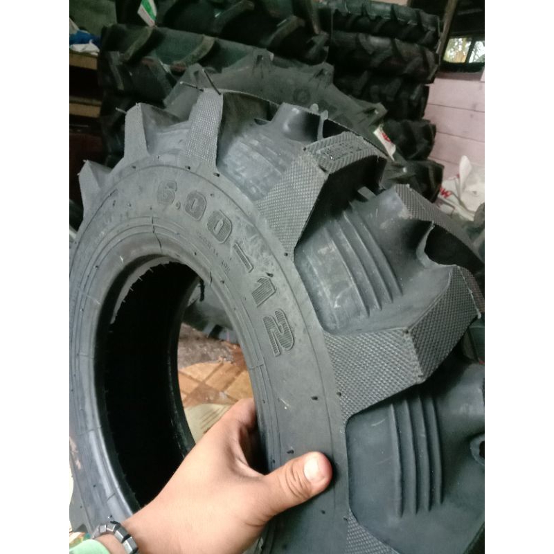 Ban Traktor 600-12 merk Tiron