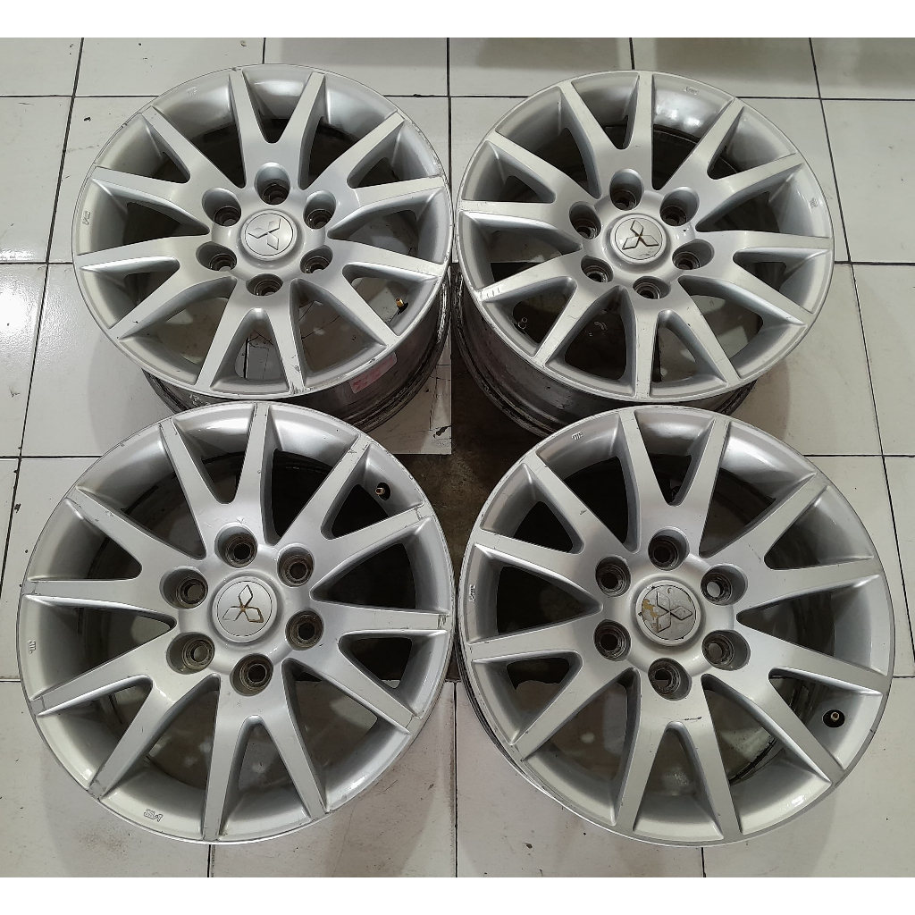VELG MOBIL BEKAS COPOTAN STANDAR PAJERO SPORT RING 17 LOBANG 6X139,7