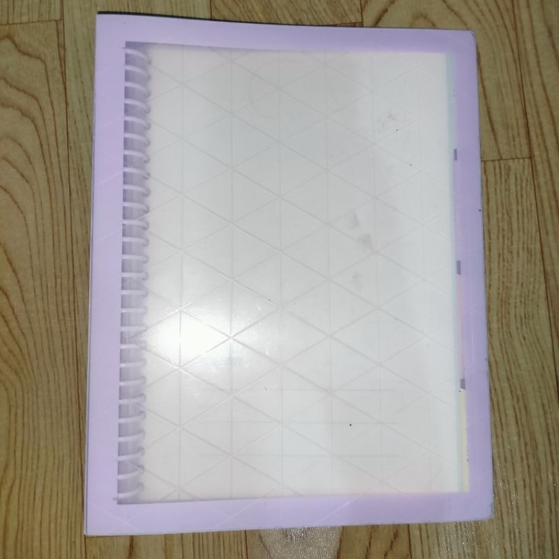 

BINDER WENGU B5 WARNA LILAC (BONUS KERTAS B5)