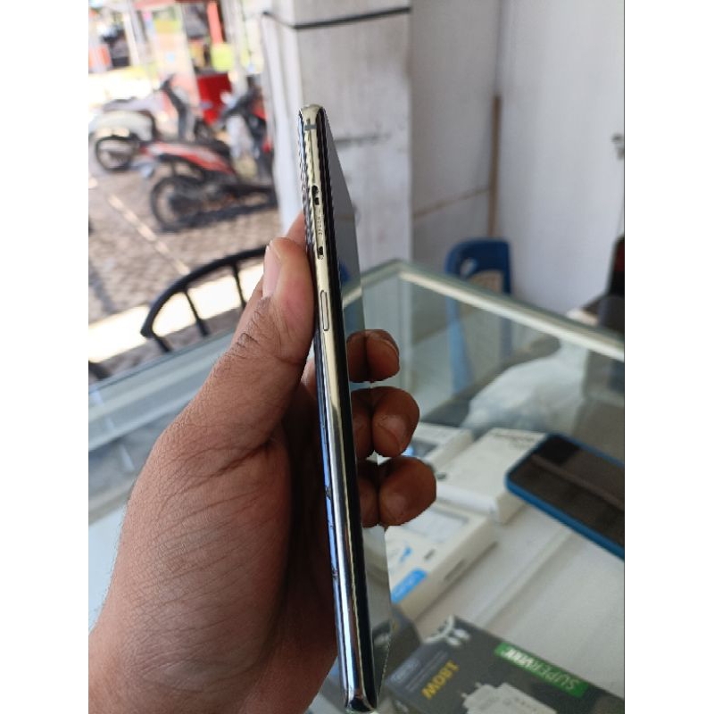 SAMSUNG S10 PLUS SEIN 8/128 MINUS LCD