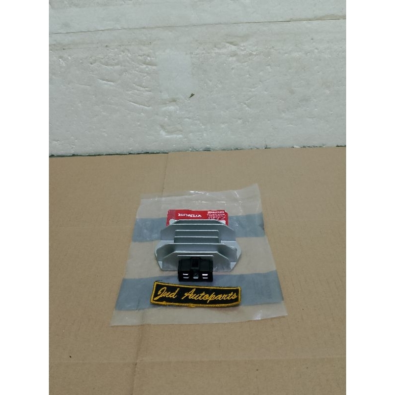 KIPROK REGULATOR HONDA CB150 CB150 R CBR150 OLD LAMA K15 SOKET-5
