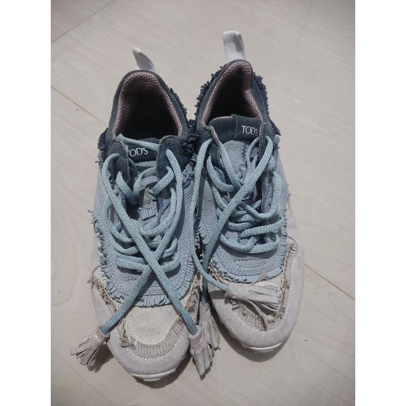 Sepatu Tod's preloved