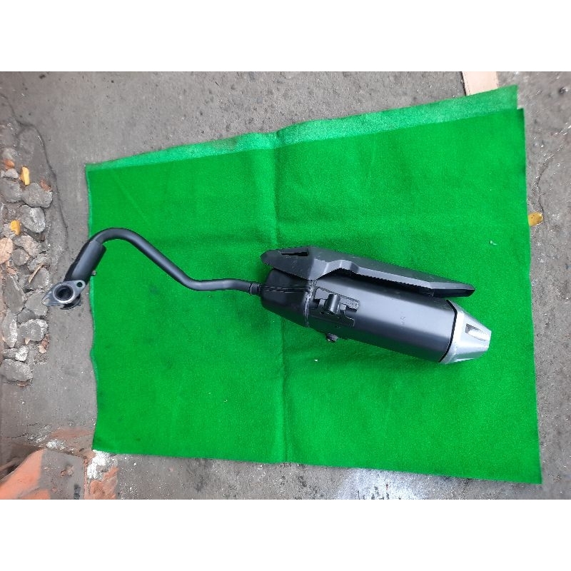 knalpot  standar vario 125 / 150 new original
