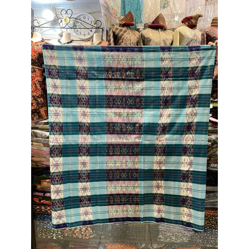Kain Sarung Tajung/Gebeng | Bahan Semi Sutera dengan Benang Mas | 100% Tenun Handmade