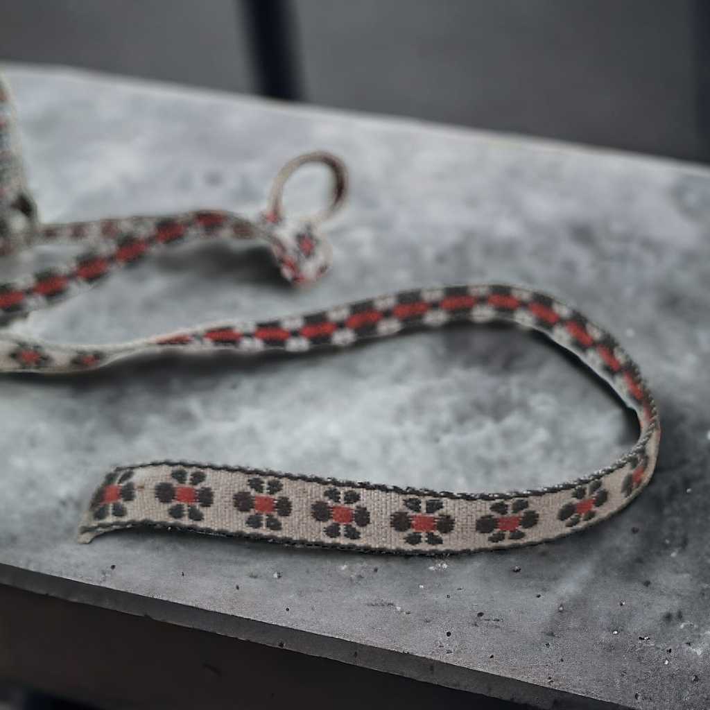 Pita Renda Bunga 20M - Lebar 1 cm