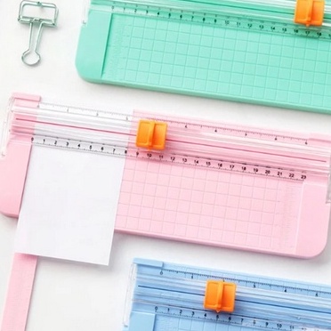 

Price A5 Paper Cutter Photo Trimmers Mini Portable Precision Scrapbook Machine DIY Scrapbook Papers Photo Cutter Cutting Mat Tools