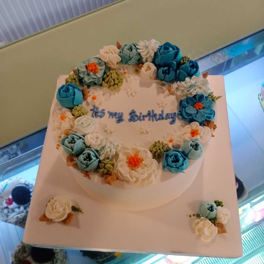 

Birthday Cake Flowers Blue / Cake Custom Korean / Kue Ultah Murah / Kue Ulang Tahun Jakarta