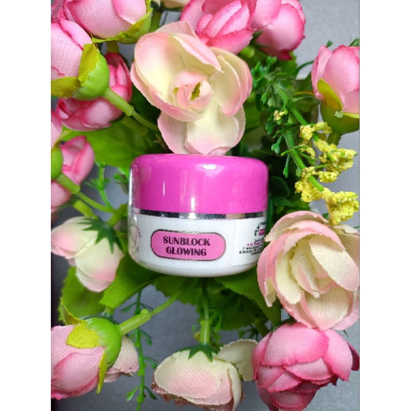 Sunblock Glowing by Dr.W_dyarini