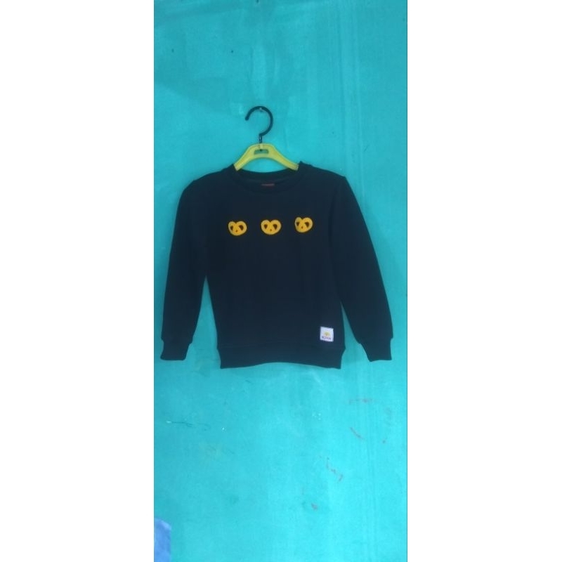 Preloved Sweater Anak Kohai,Wakai