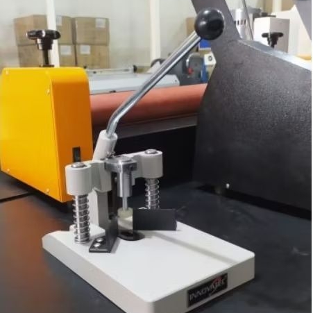 

Hook Kartu Nama Buku manual 1rim Innovatec Heavy Duty Desktop Corner Cutter Hook