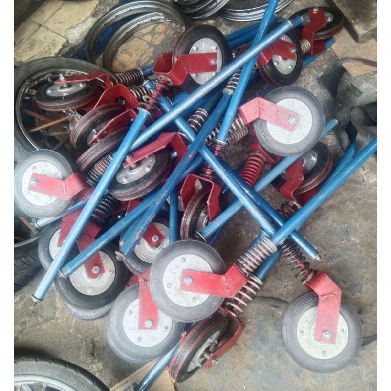 GLETREK ATAU RODA BELAKANG GEROBAK BAN MATI (BAN KARET)