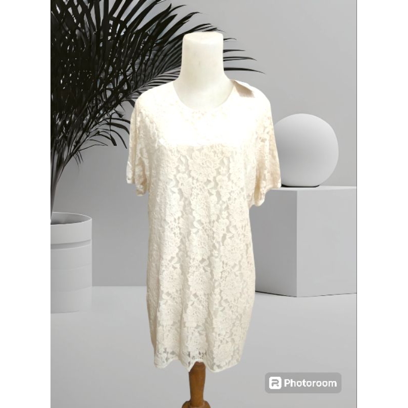 Tunik dres brukat cream super cantik by Bershka(ld 110/115)