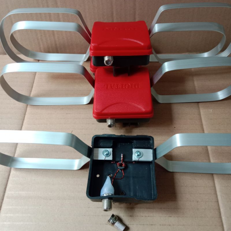 RK Driven Antena TV Digital (Terminal) Peka Sinyal Plus Balun Dan Konektor
