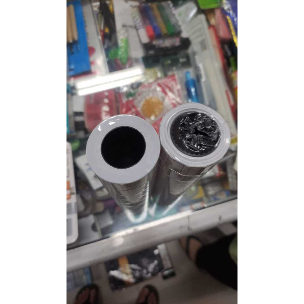 

label untuk labeller 1 baris sunwell satu toros isi 10 roll ( yang sebelah kanan) leih tipis dari micro