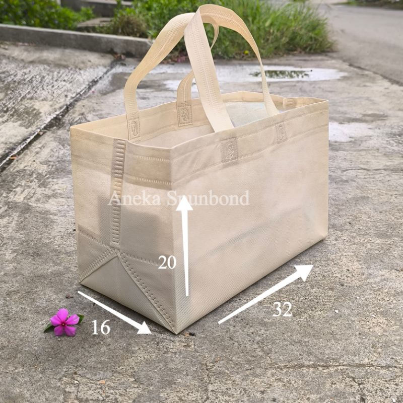 

(Isi 12pcs) Tas GoodieBag Box Brownies 32x16x20 Tebal