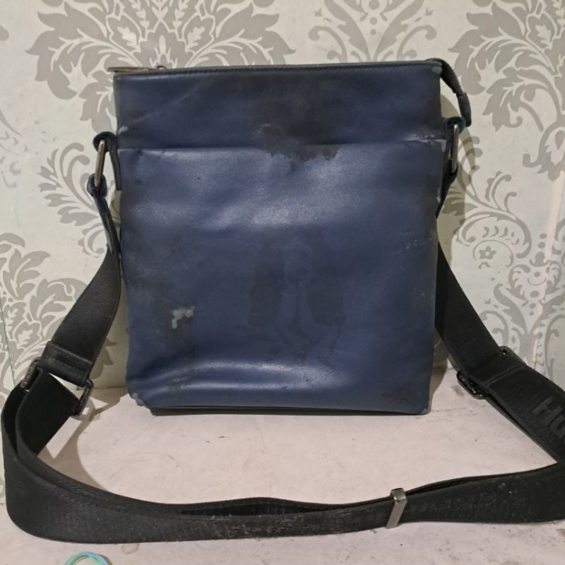 tas selempang hush puppies preloved